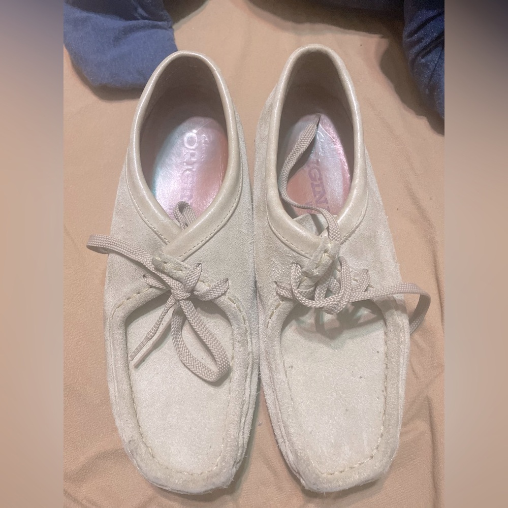 Clarks Wallabies size 8.5